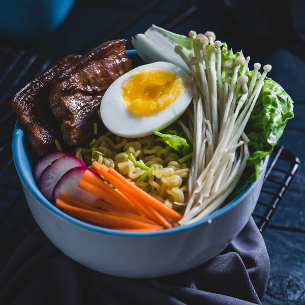 Citrus, vild raket krydda.